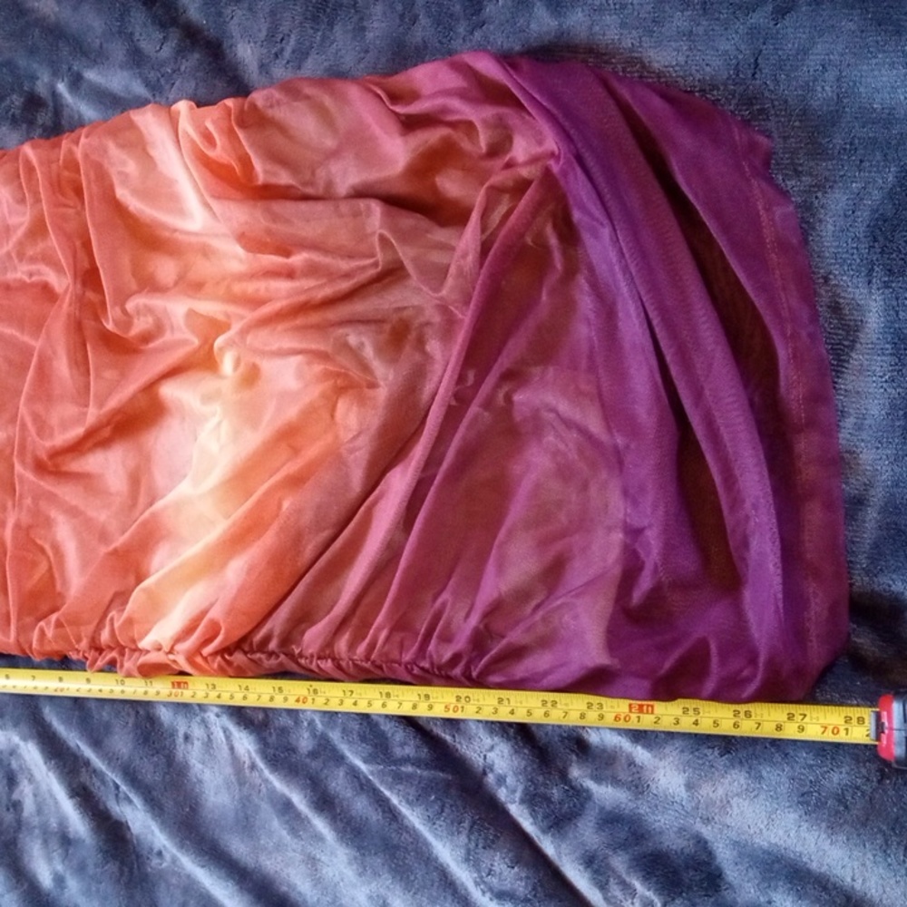 Ombre Ruched Dress - Picture 14 of 15